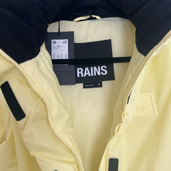 ☔️ RAINS Loop Vest - Picture 7 of 8